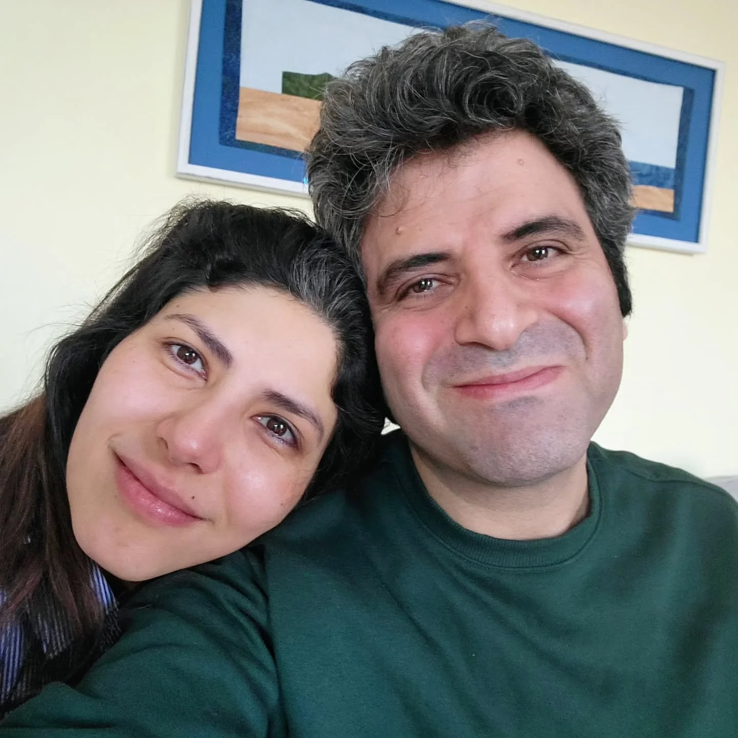 برای اولین بار در تاریخ سینمای ایران، یک فیلم مستند بلند از ایران نامزد جایزه اسکار شد. این افتخار را تقدیم می&zwnj;کنیم به تمامی مردم ایران که روزهای بسیار دشواری را سپری می کنند؛ مردمی که همواره برای شرافت، آزادی و عدالت مبارزه کرده&zwnj;اند. با ام