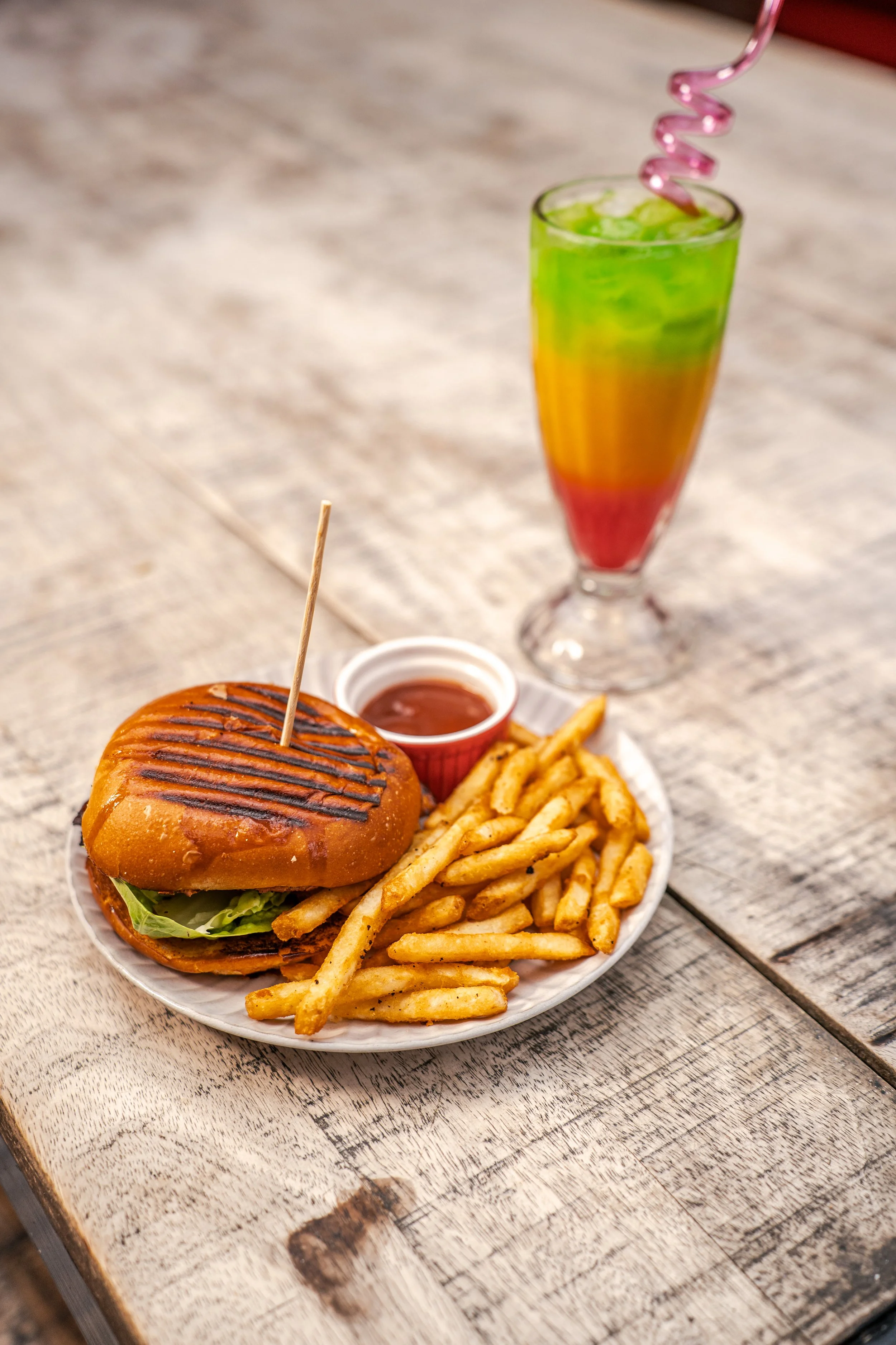 KIDS EAT FREE