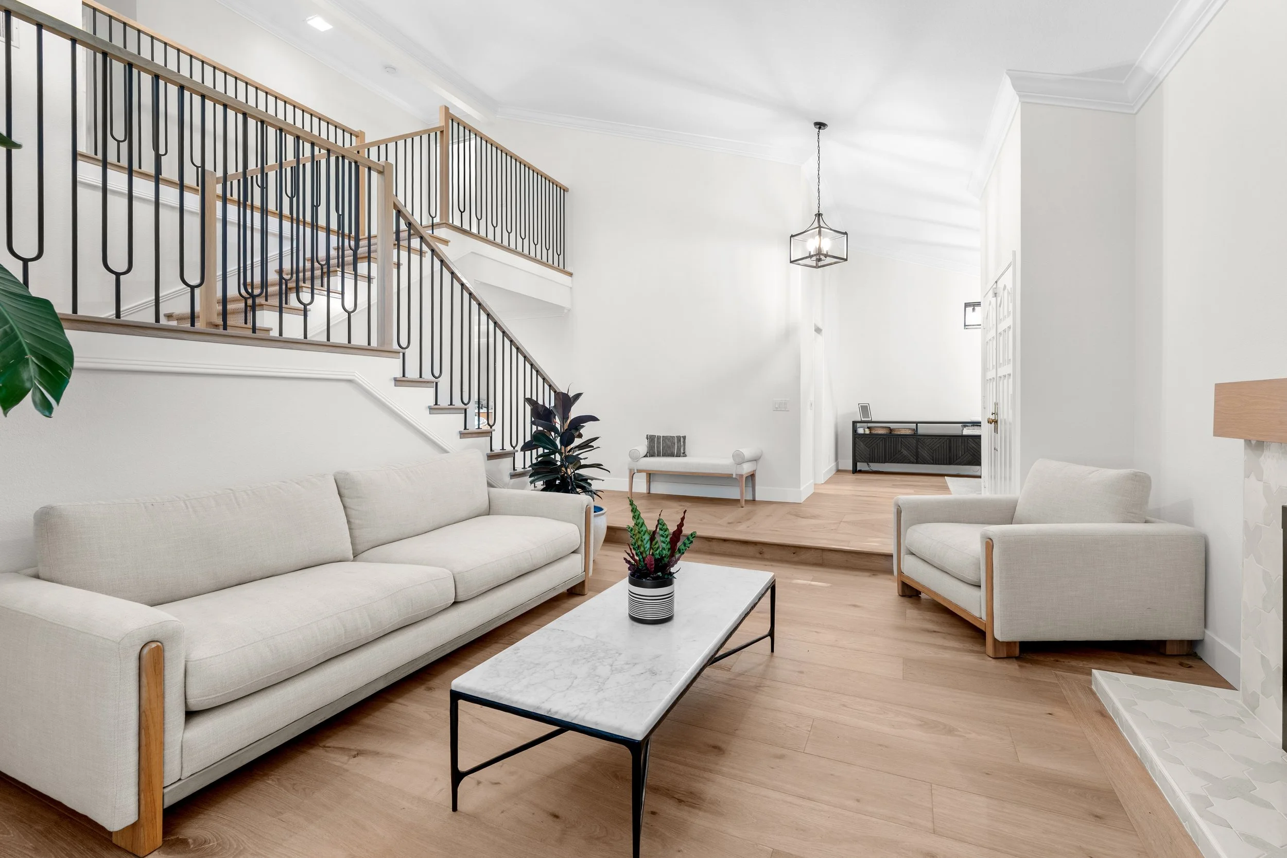 21321 Hillside_web-003.jpg