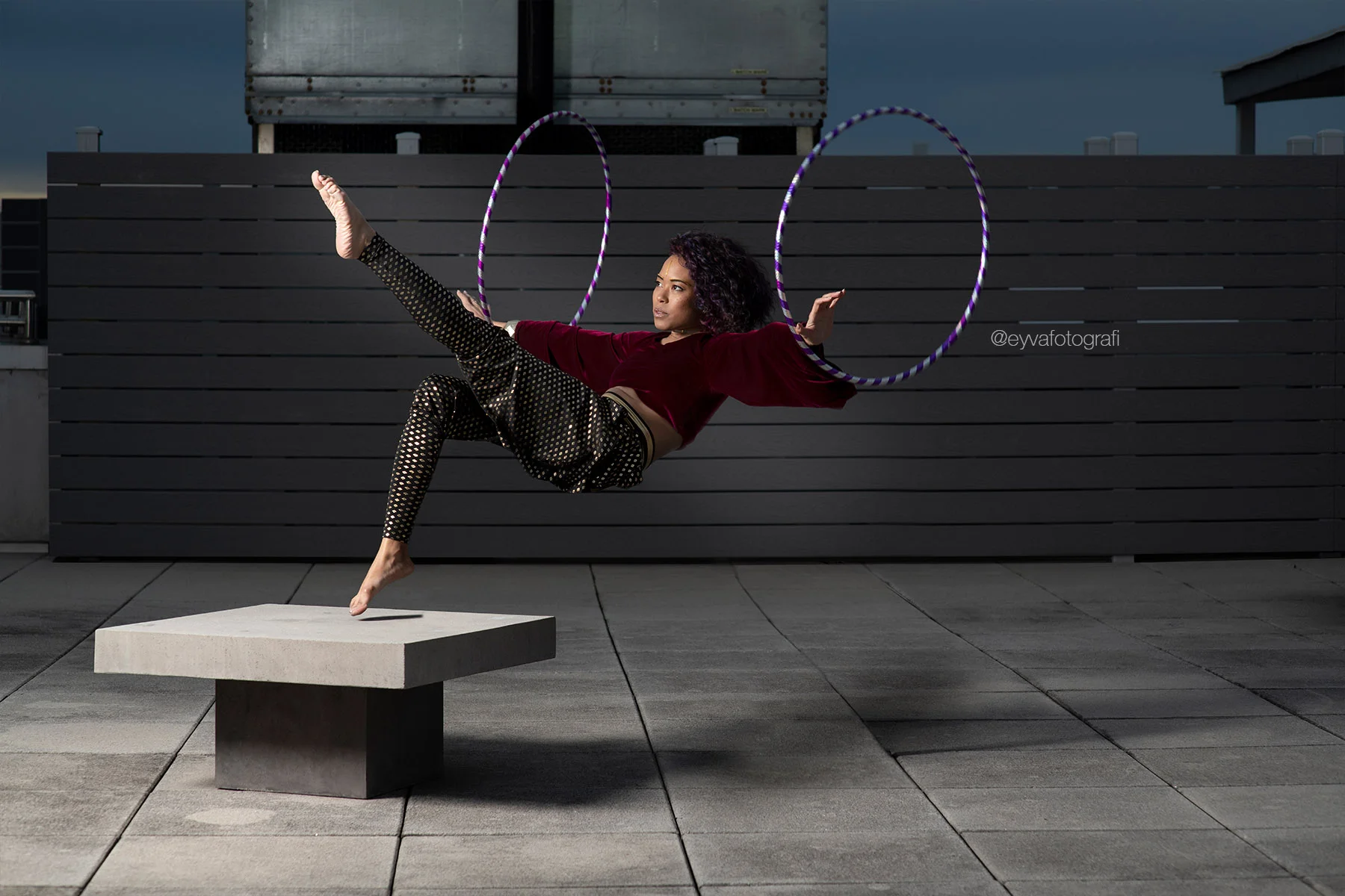 Super Ivi Levitates 3