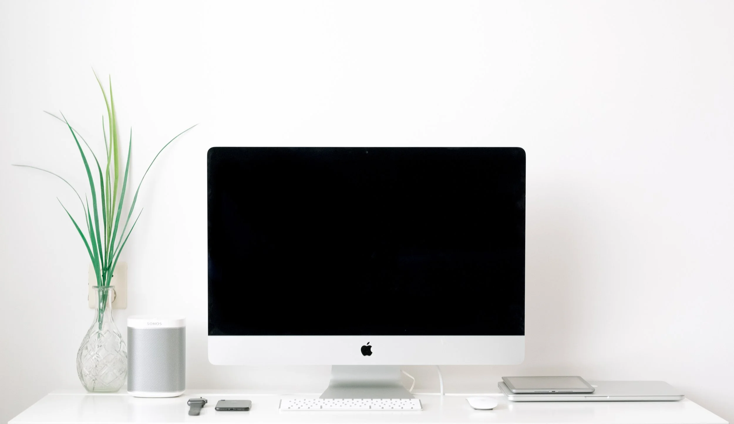 clean-your-desk.jpg