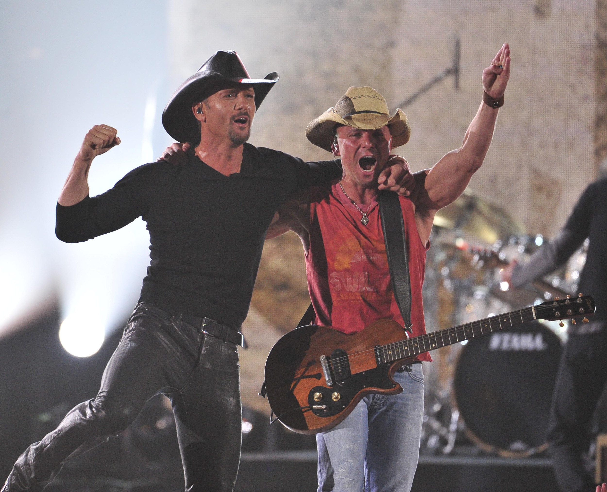  Kenny Chesney and Tim McGraw perform at the ACM Awards at the MGM Grand April 1, 2012 in Las Vegas, Nev. 