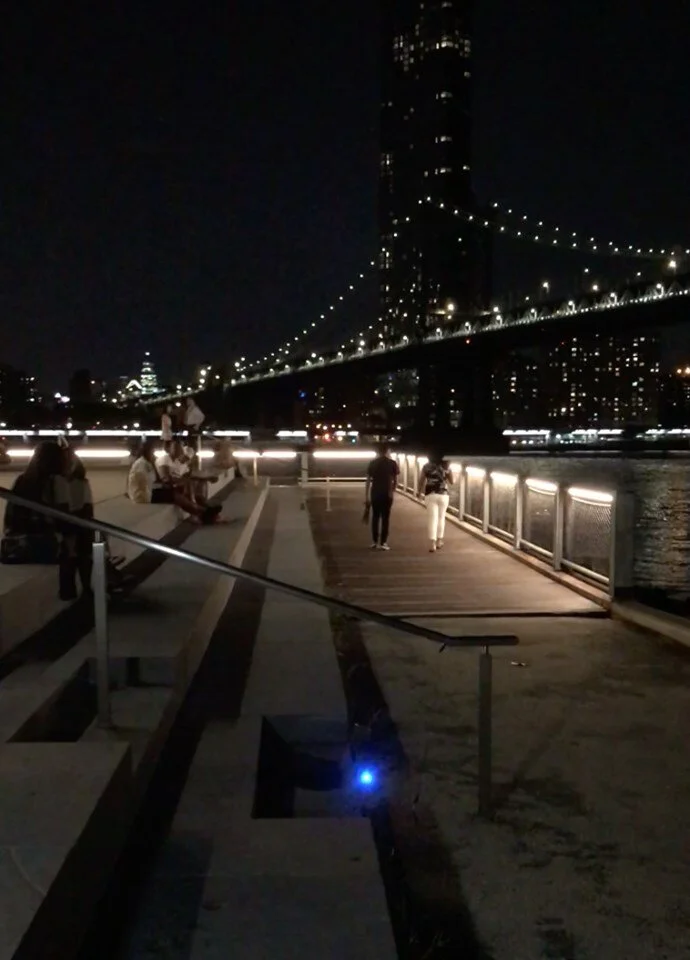夜の集電隊.jpg
