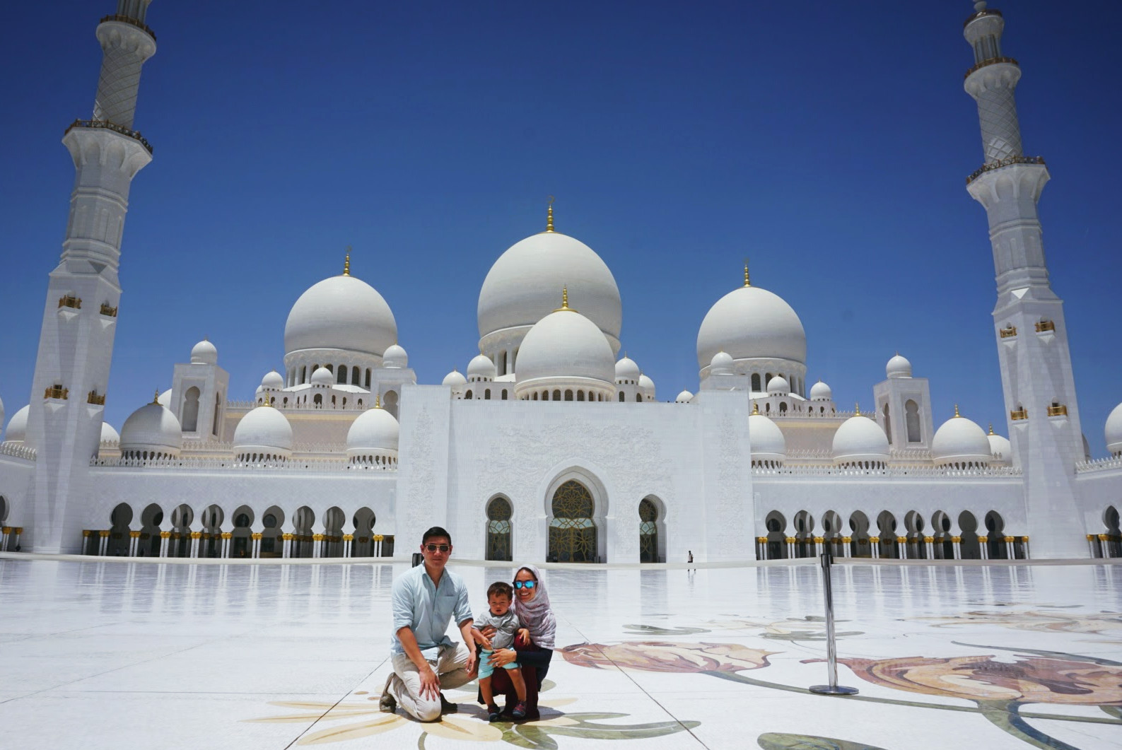 UAE_Abu Dhabi_Sheikh Zayed Mosque_Lee family travel with baby.jpg