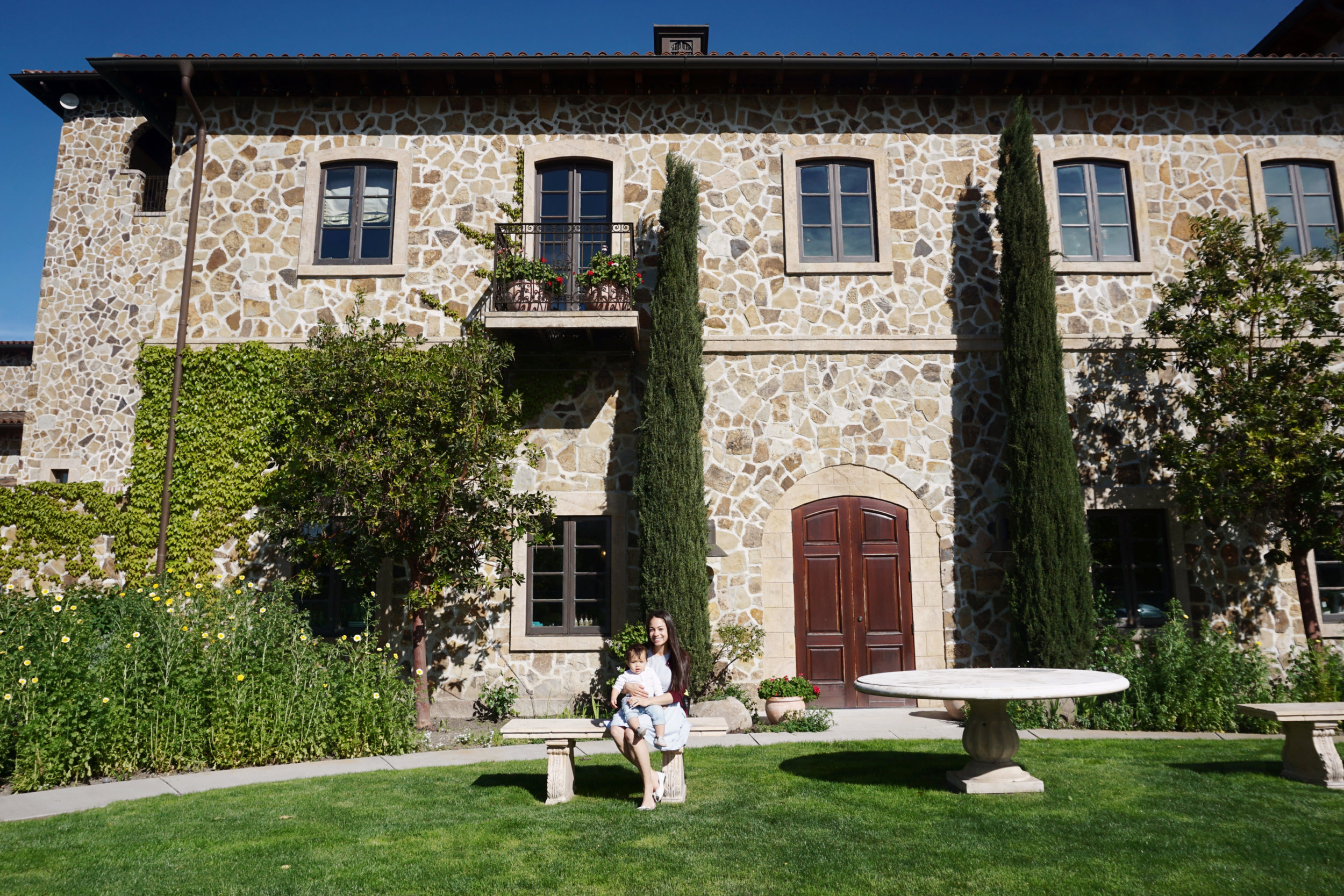 USA_California_Sonoma_Jacuzzi Family Vineyards_outside mom baby toddler.jpg