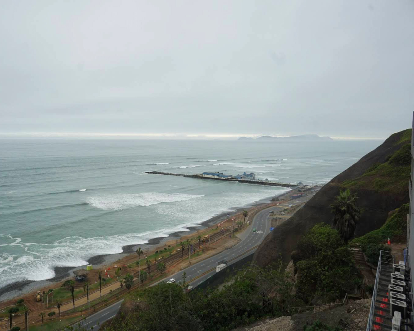 Playa Redondo II (Pacific Ocean) from Larcomar