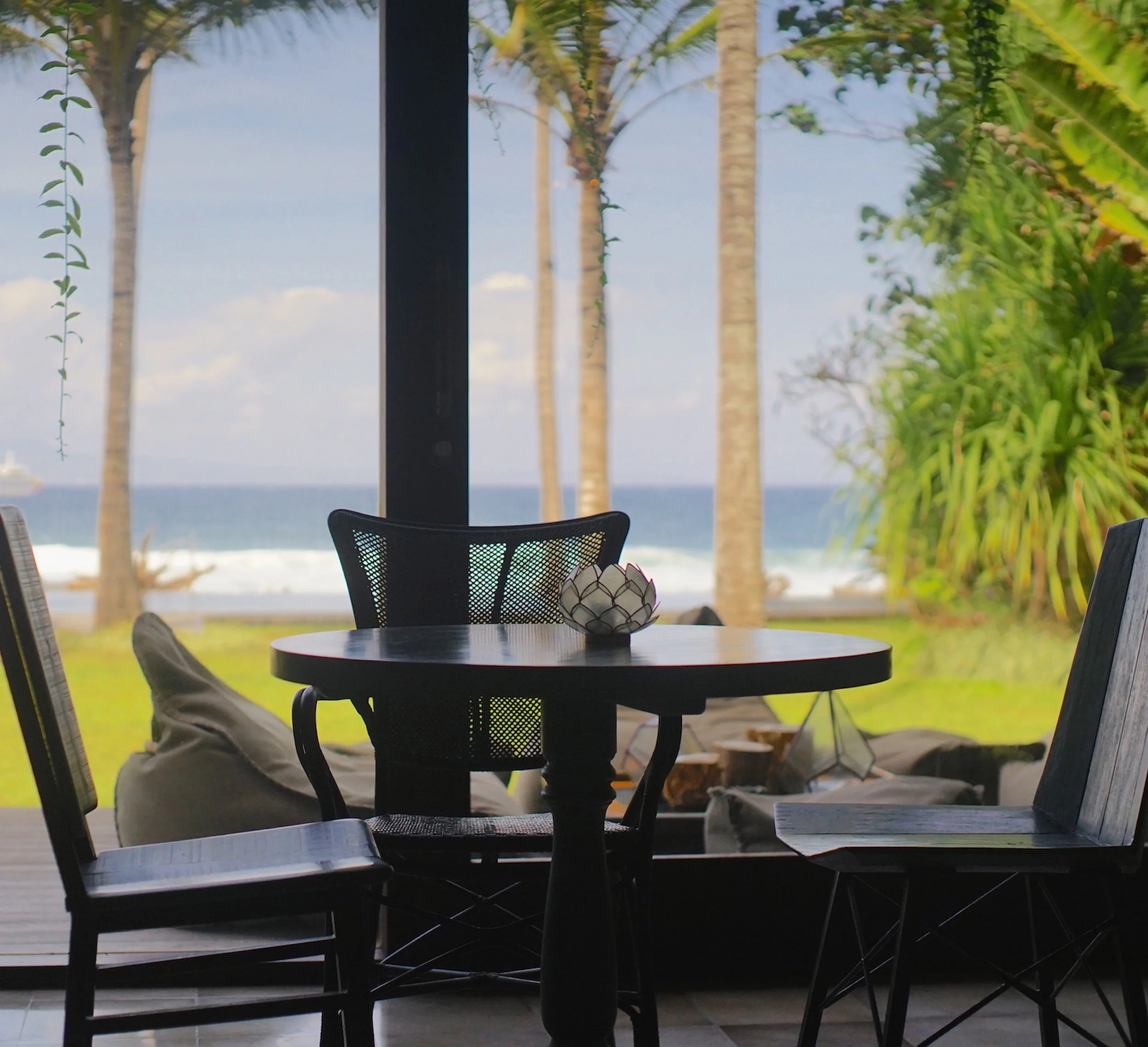 Villa Manis Beachfront