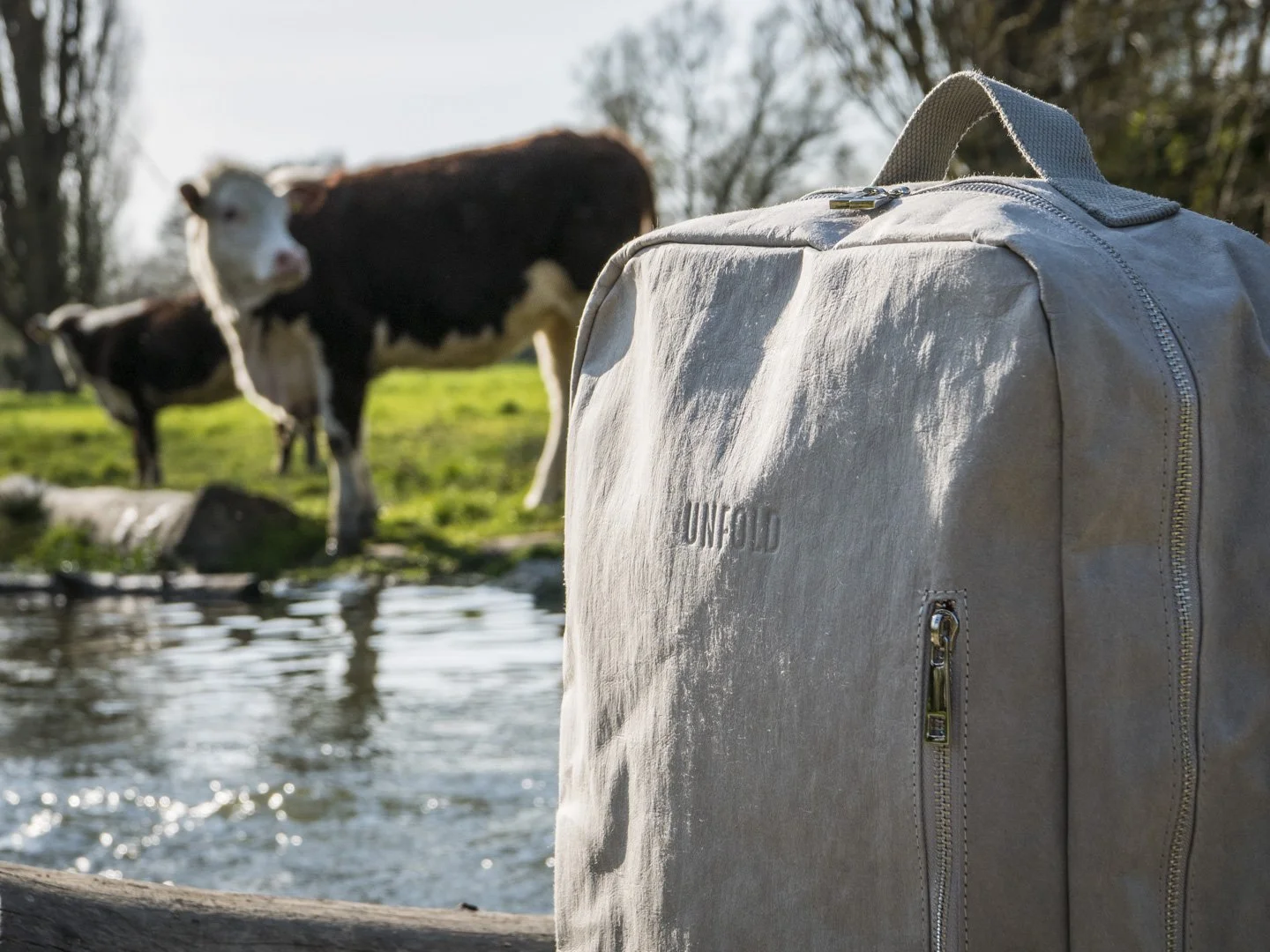Square backpack – Frosty grey — UNFOLD - Jacron Paper Wallets and 