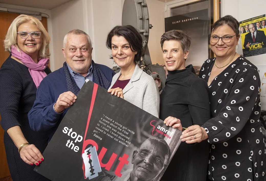 "Alice Becomes a Woman"