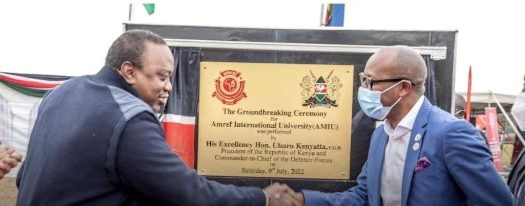 Kenyas Präsident Kenyatta&nbsp; genehmigt den Ausbau der Amref University 