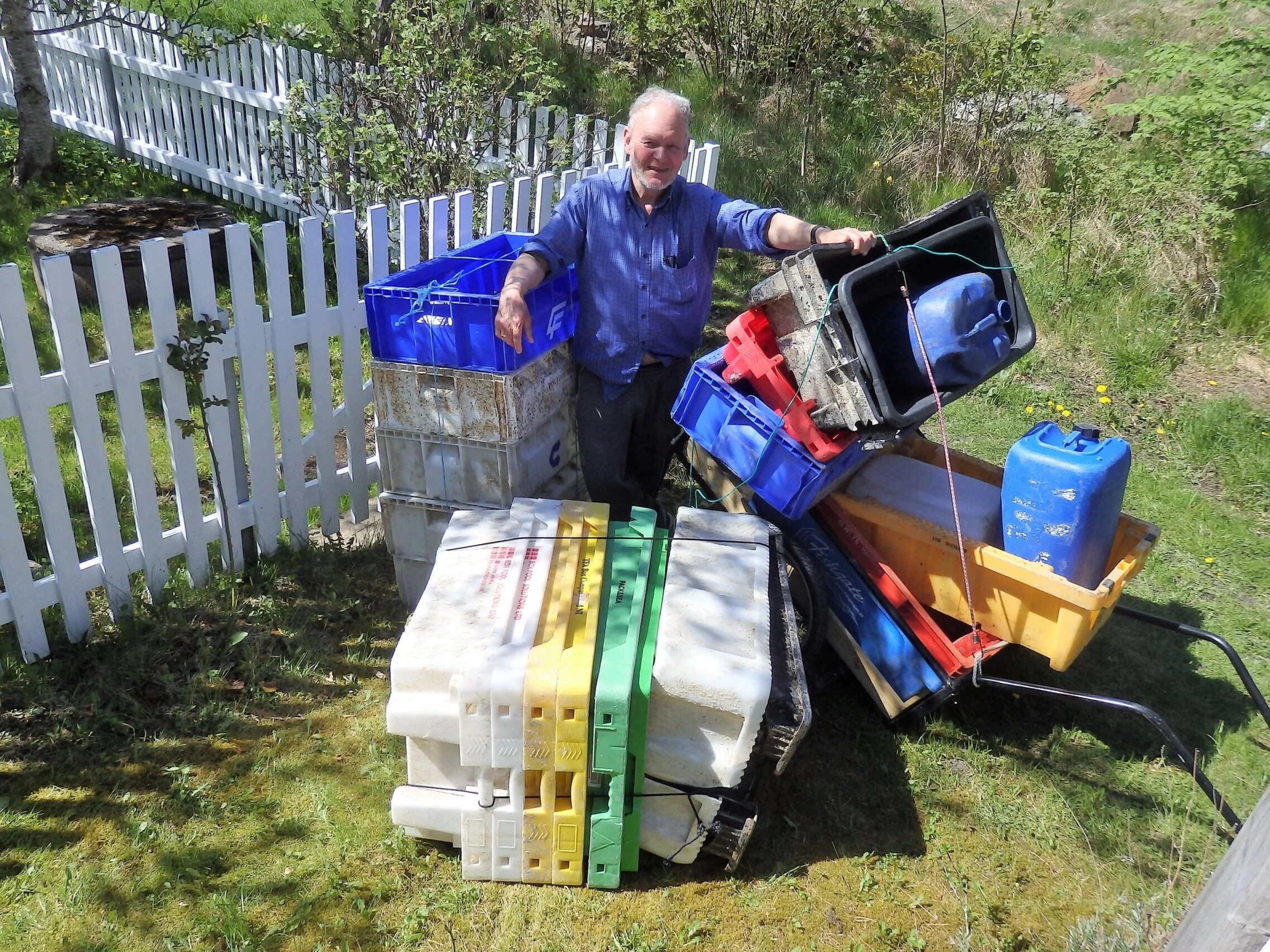 Dag+samler+plast2%29.jpg