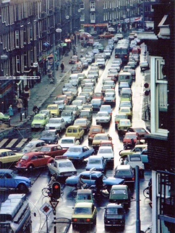  Zeeilstrat, Amsterdam in the 1970s. When cars dominated the streets of Amsterdam.