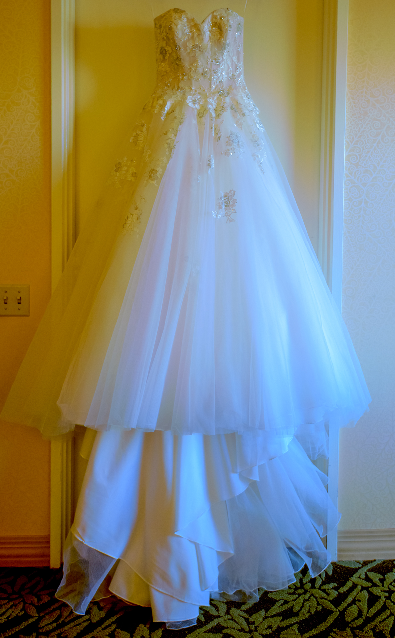 Brides wedding dress at Hilton Hawaiian Village