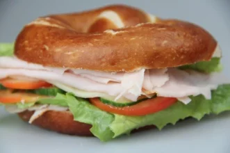 BX31_Pretzel_2(1).jpg