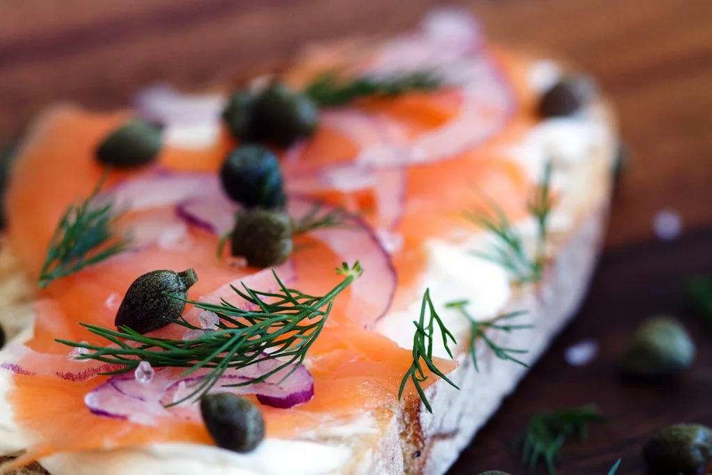 Toast-Salmon-Cream-Cheese-defocus.jpg