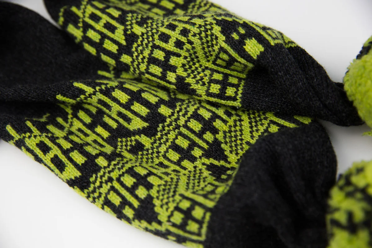 scarf grey green3.jpg