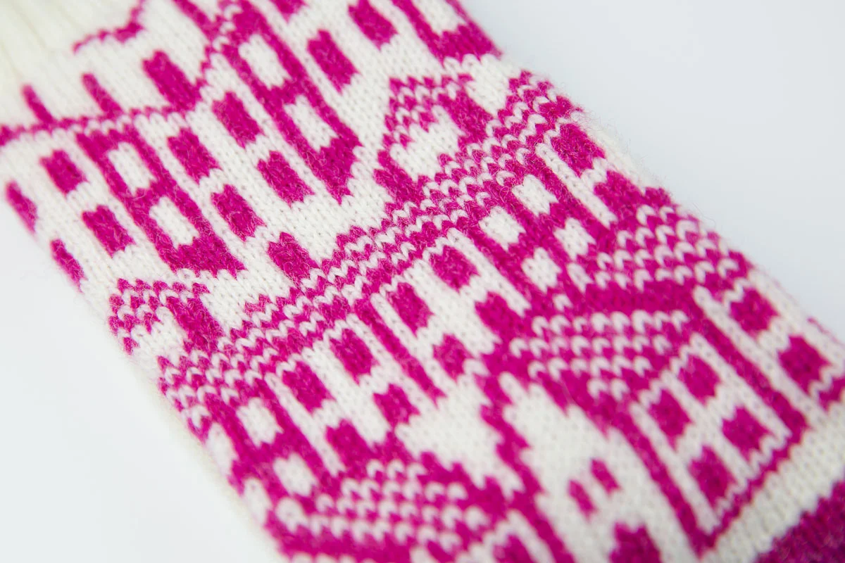 socks pink ivory2.jpg