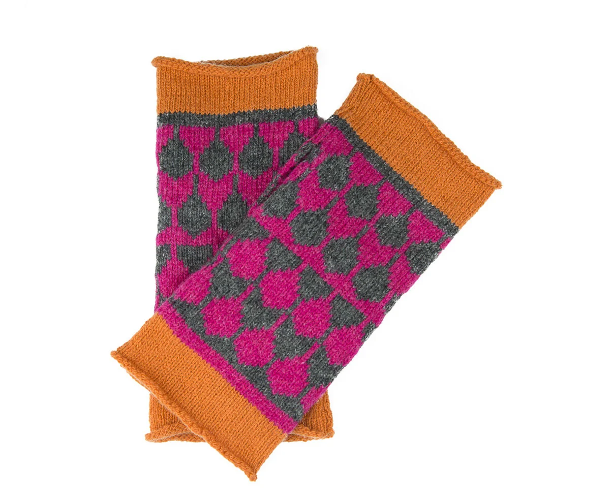 wristwarm pink3.jpg