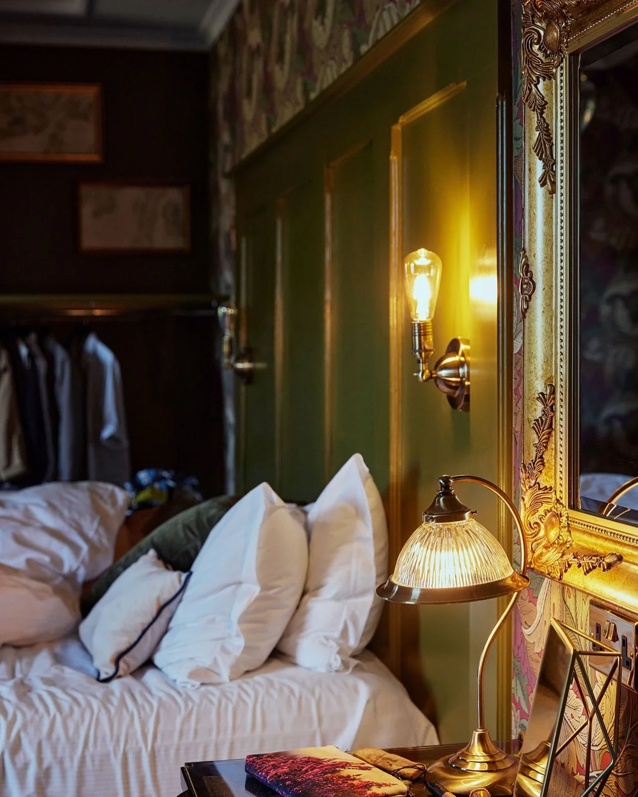 Imagine waking up here &hellip;.

Peace, quiet, a huge Super King size bed and breathtaking views of Scotland&rsquo;s most famous body of water &hellip;. 

Room 3 available for a single night stay TONIGHT with a table for dinner. Book via link in bio