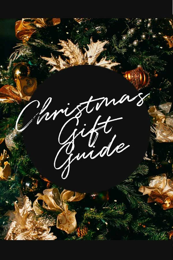 Discover 2018’s best Christmas Gift Guide to indulge yourself and your friends in merry presents and gift of different shape and colours for all budgets.