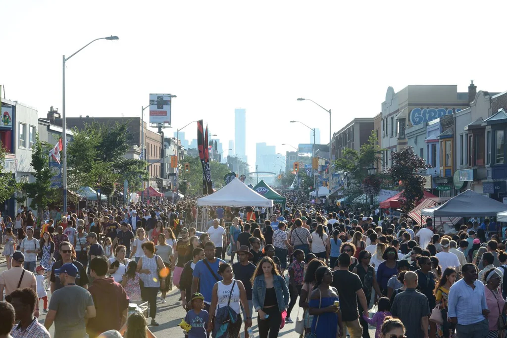 Taste-of-the-Danforth-2017-Yvano_-139_preview.jpg