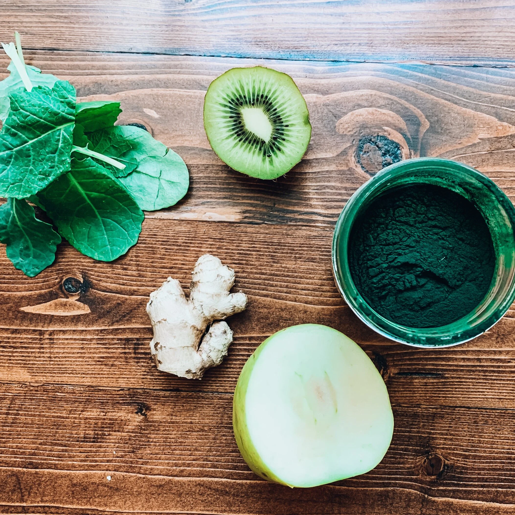 THE AKS - APPLE KIWI SPIRULINA MICRONUTRIENT PACKED HEALTH SHOT!