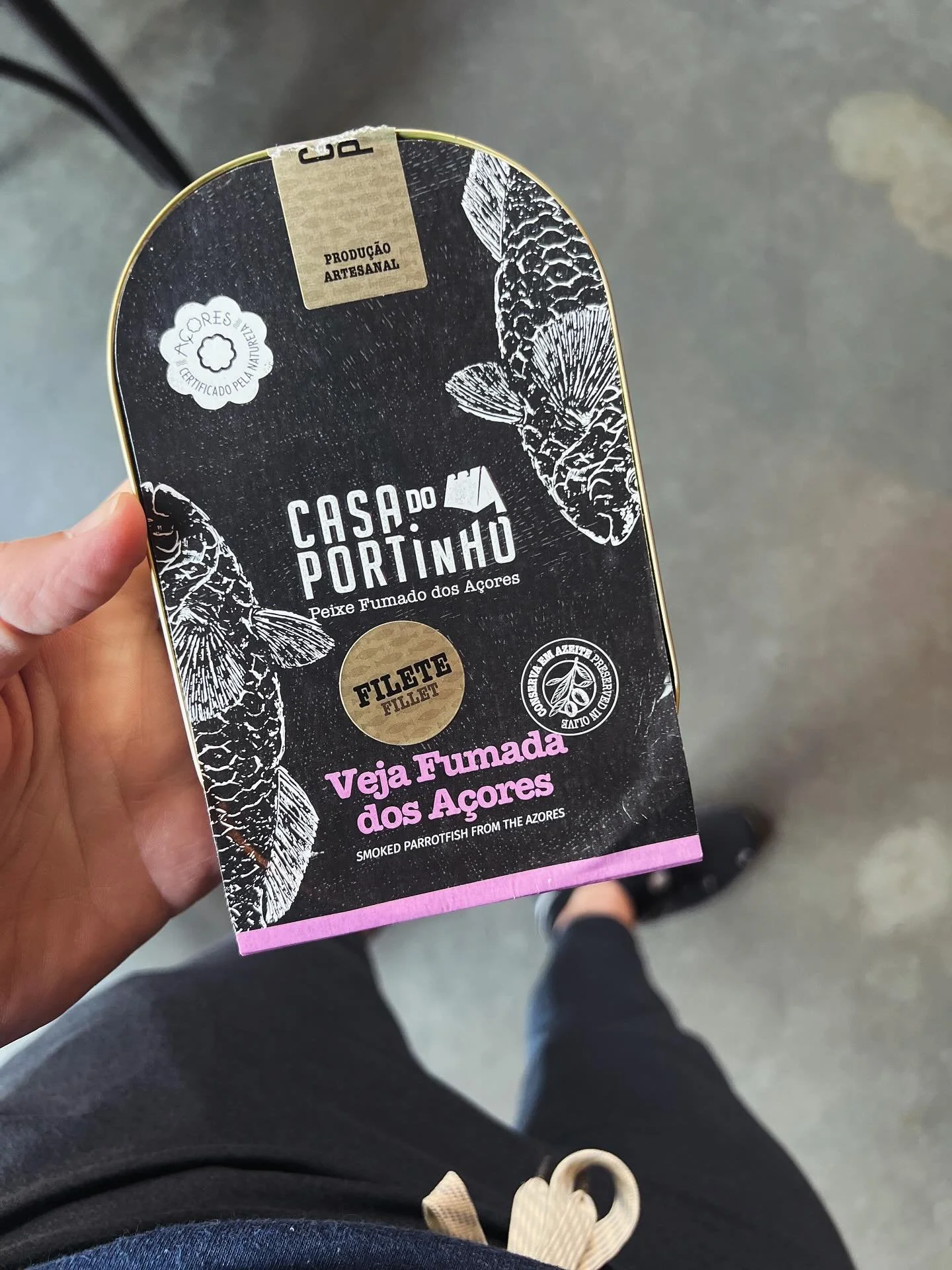 Today is #tinntinitueday and we've got this stunner from Casa de Portinho on the menu to satisfy your #tinnedfish cravings.  Smoked Parrotfish in olive oil served with chips (not crackers, sorry Polly 🦜 😂) and accoutrements - it's tasty tasty tasty