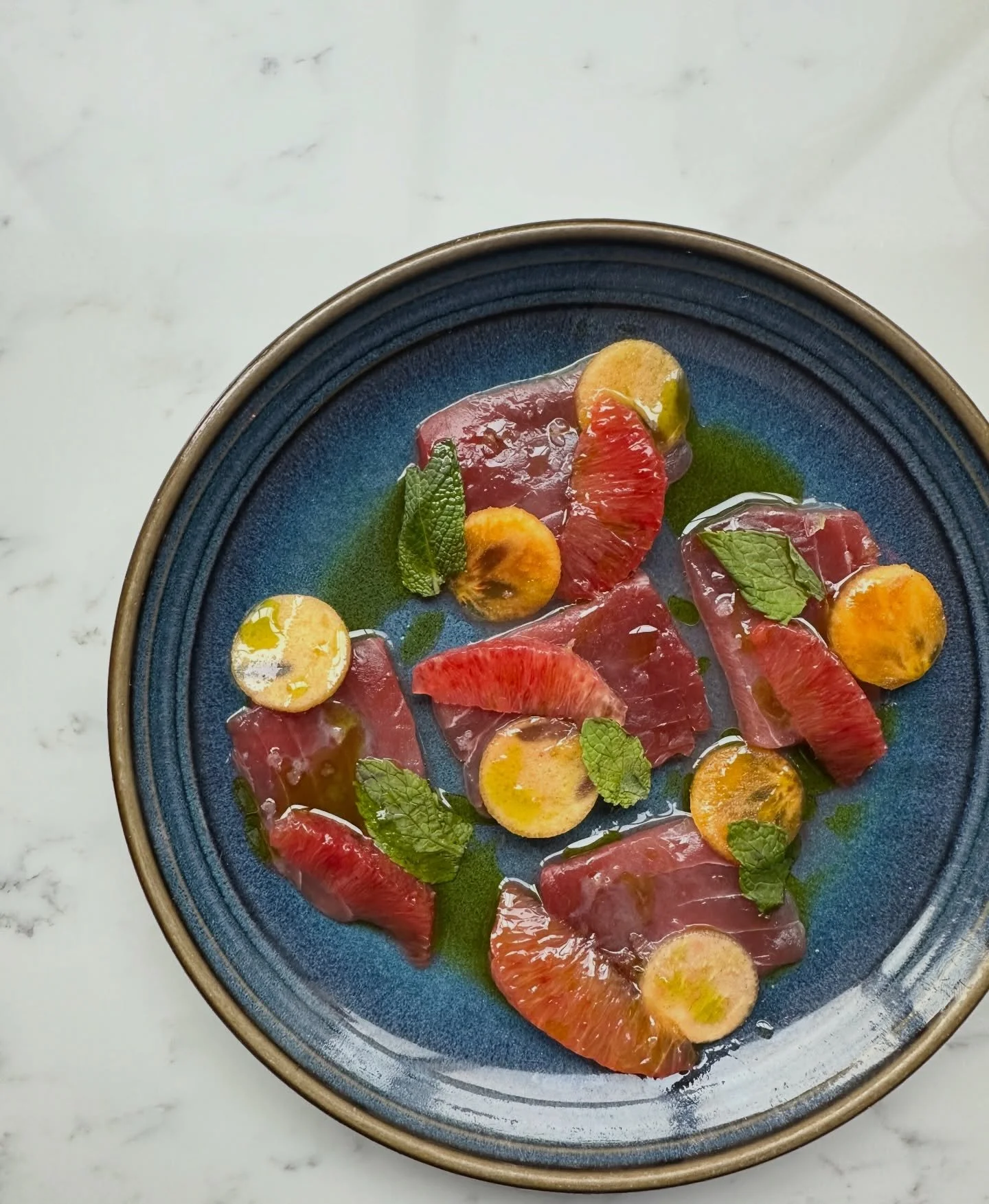 bluefin tuna crudo with winter citrus, persimmon, mint&hellip;what more could you need? 🐠🍊🌱

@rockyneckfish #yeswehavefoodhere #bostoneats #thisishowwedoit #ticktick #BOOM💥