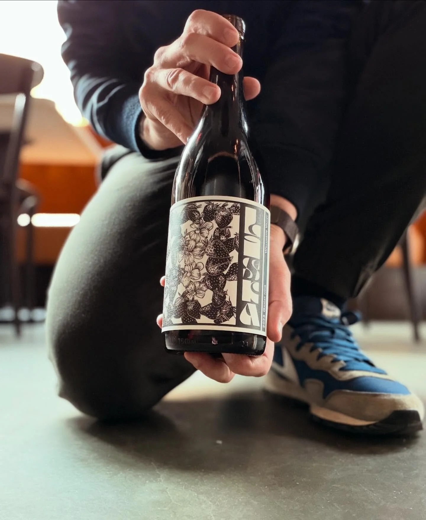 .
2023 Gamay Noir from Willamette Valley&mdash;why not?
🍷🍷🍷🍷🍷🍷🍷🍷🍷🍷🍷🍷🍷🍷🍷🍷
Draga Zheleva and Chris Butler of @liskawineco bring their signature touch to this vibrant, expressive wine. Bursting with ripe red berry notes and lifted by bri
