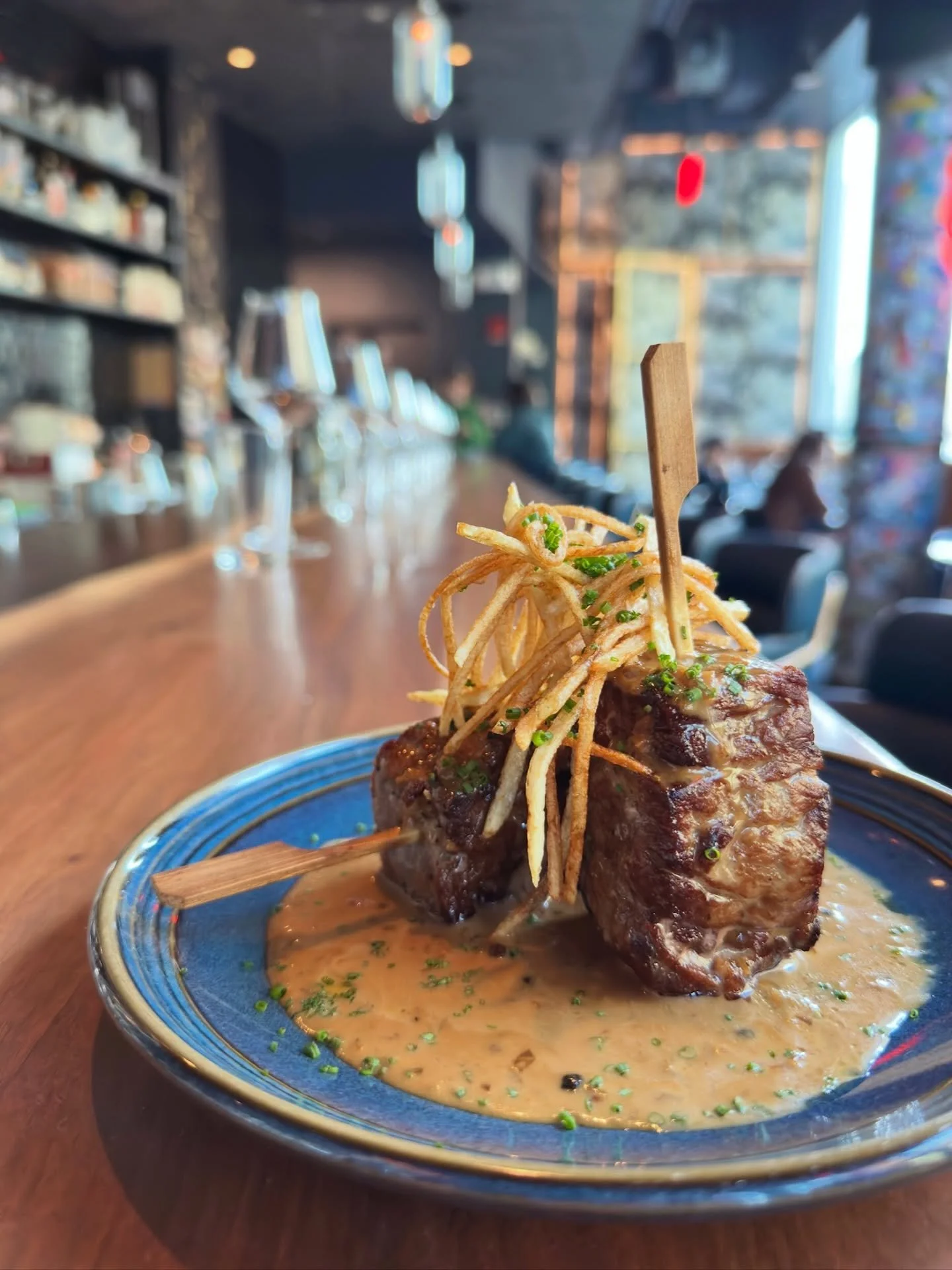 Steak. Frites. Skewers. 🥩🥵

Ribeye steak, shoestring fries, peppercorn sauce. 😋

Now on the menu for a limited time. 😏

#BostonEats #fenwayfinds #yeswehavefoodhere #ticktick #BOOM💥