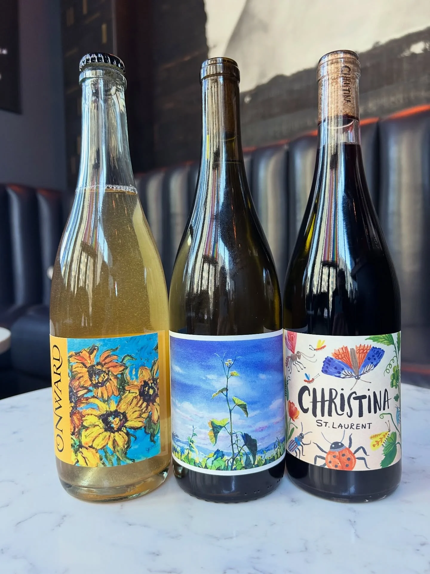 Full flower moon vibes 🌸🌔🪻💐

Some of our favorite floral label art (and wines) as selected by @brettkallman 🌼

A gorgeous, textural, lightly fizzy dream from @onwardwines 🌻

A rich, sophisticated, dreamy white from @johanvineyards 🌳

A juicy, 