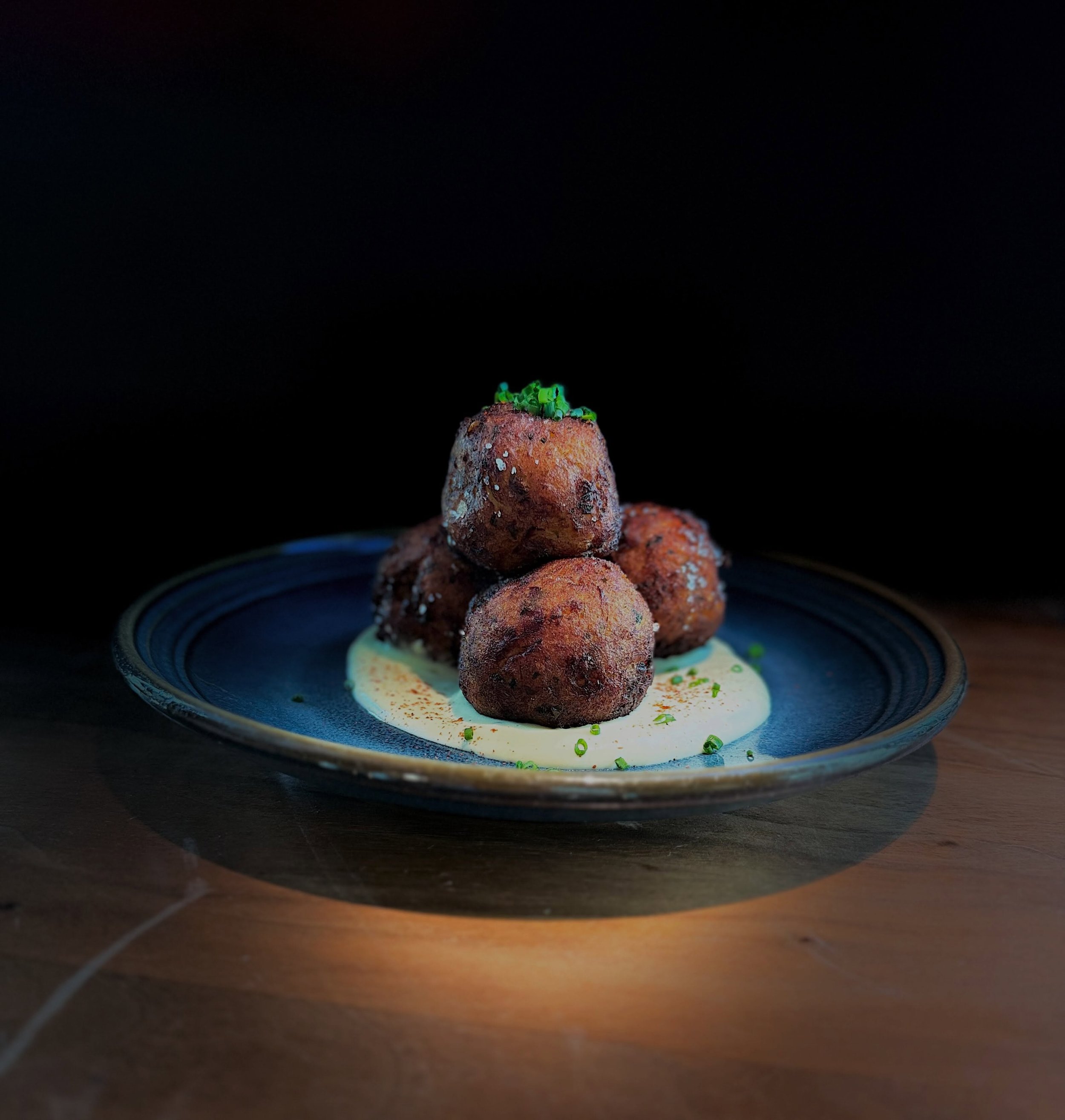 Tonight's special feels a little sexy....

Salt cod croquettes with potato + citrus aioli, compliments of the one and only Chef @plantainsupernova_ 

#ticktick #BOOM💥
