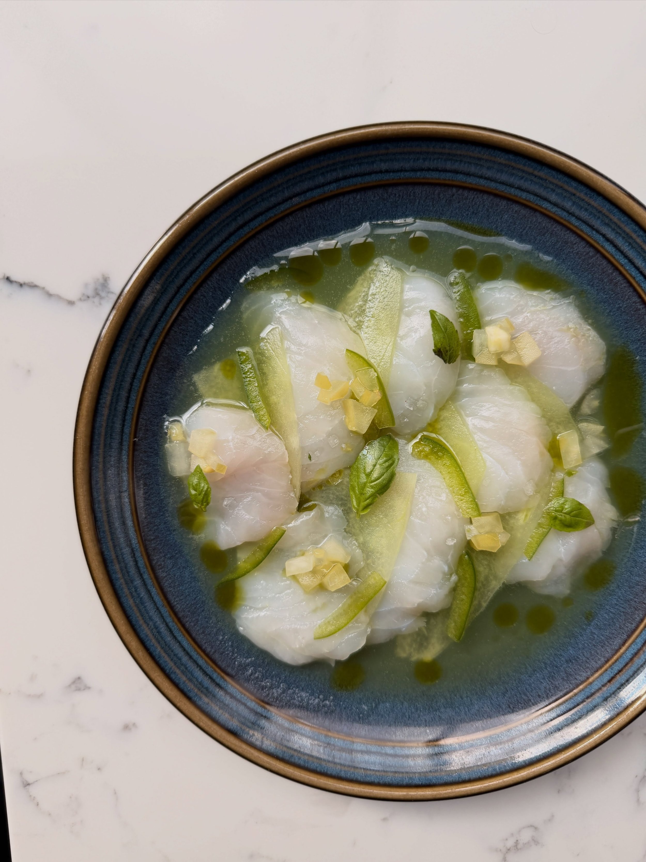 .
We've got a real winner here from Chef @plantainsupernova_ 

Black Bass Crudo | honeydew melon aguachile, pickled green heirloom tomato, jalape&ntilde;o &amp; basil 

So basically..... get your bASS here 😎

#nath&aacute;liewinebar #thisishowwedoit