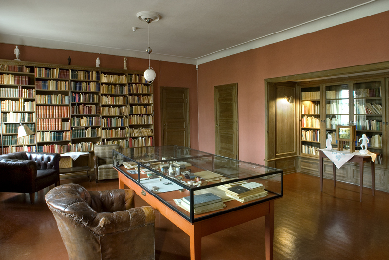 Gustav Vigeland's private library.  ©Vigeland Museum 