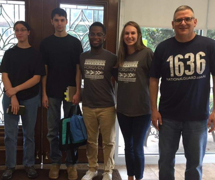  The Mallard family, of Morningview Baptist Church, with Isaac Ritchie, Francie Parker, and Ed Solomon, teach  5-Day Club®  as part of a partnership between Maxwell Chapel and  CEF®  of Central Alabama.    