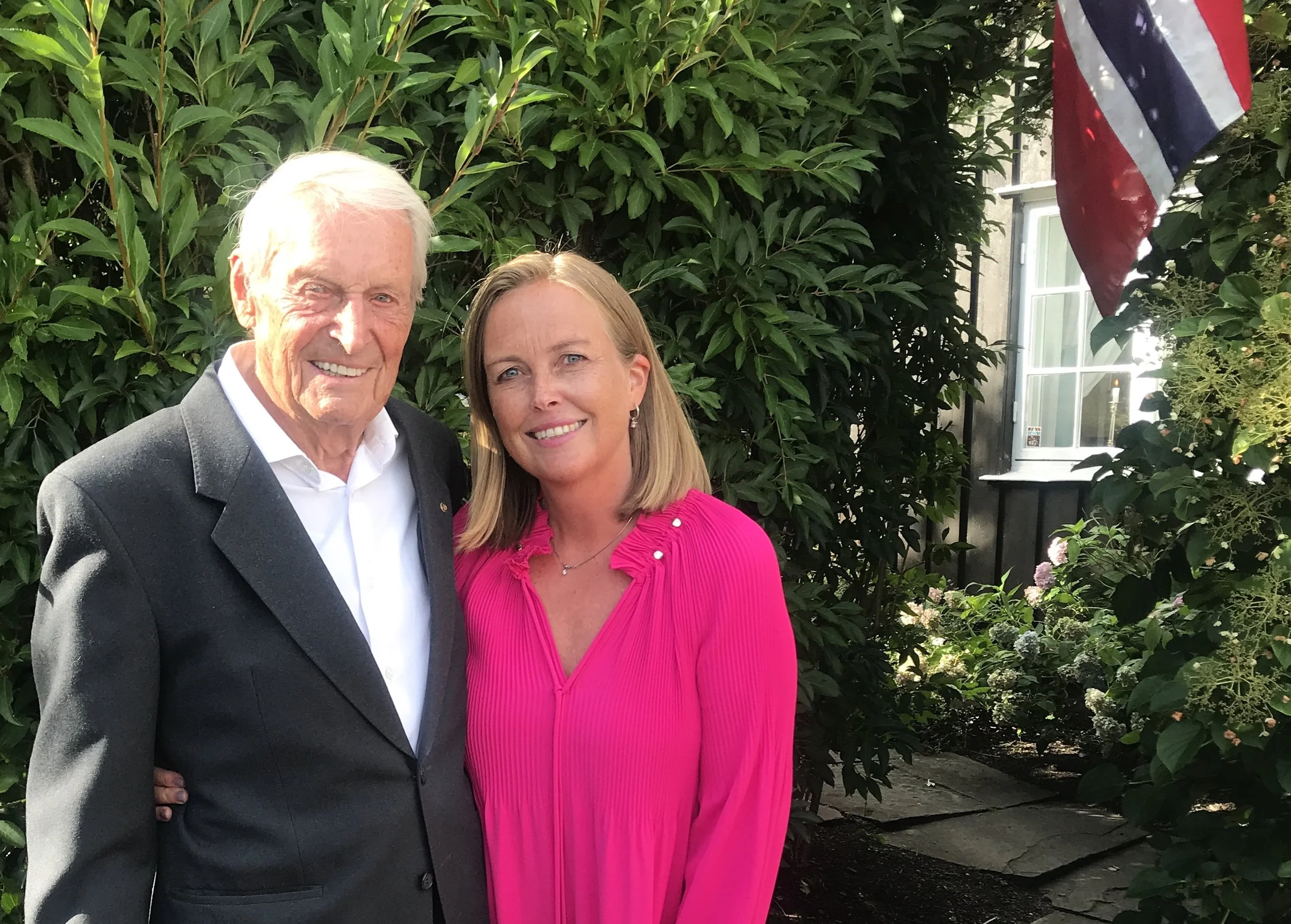 Far og datter på den store 90 års feiringen