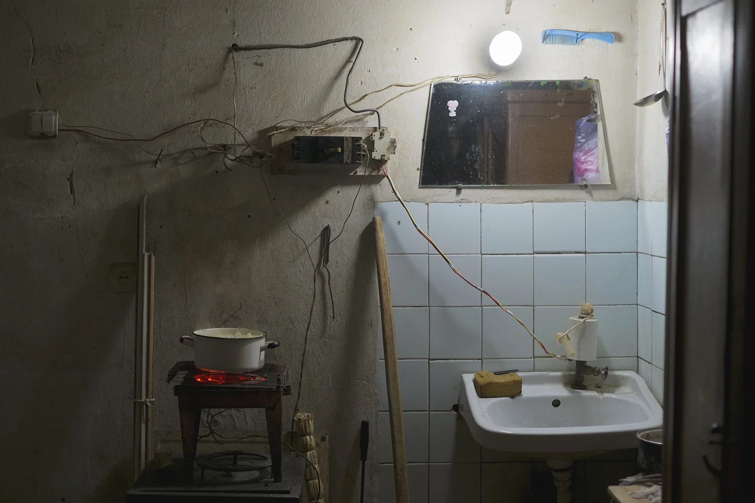 Mans Apt.jpg
