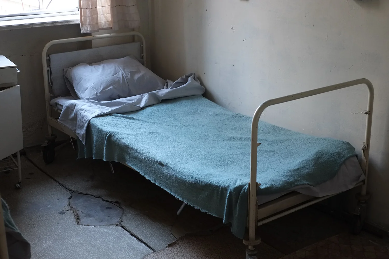 Bed2.jpg