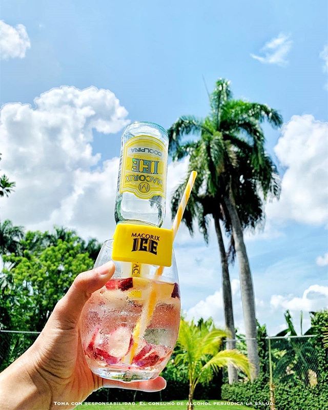 A partir de que hora podemos decir que es fin de semana?🌴🍹
Con ICE desde ahora!

#RonMacorix ICE #Macorix  #MacorixIceCoolpi&ntilde;a🍍 #DominicanRum #Ron #Rum #MacorixLovers #VDN #TropicalFriday