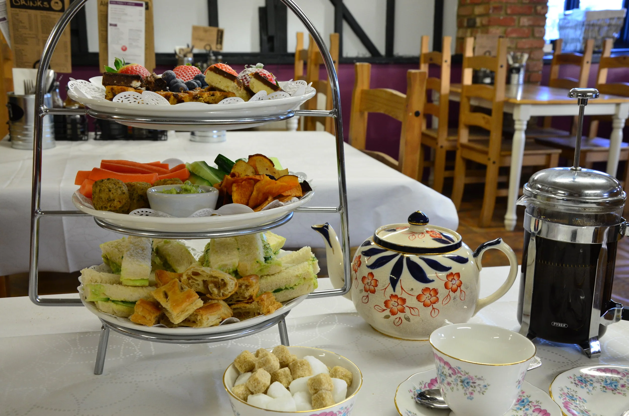 Lower Barn Cafe Atmospheric Country Cafe in Essex — Lower Barn Farm