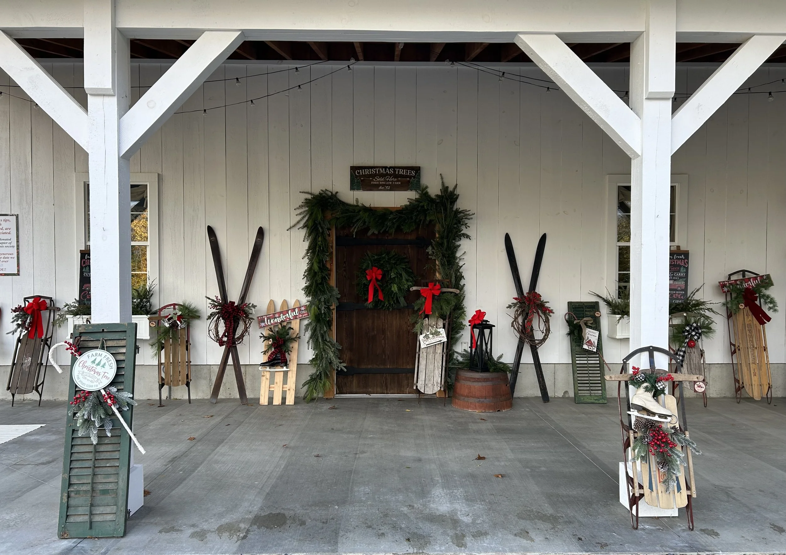 Fogg Hollow Farm Wreath Barn