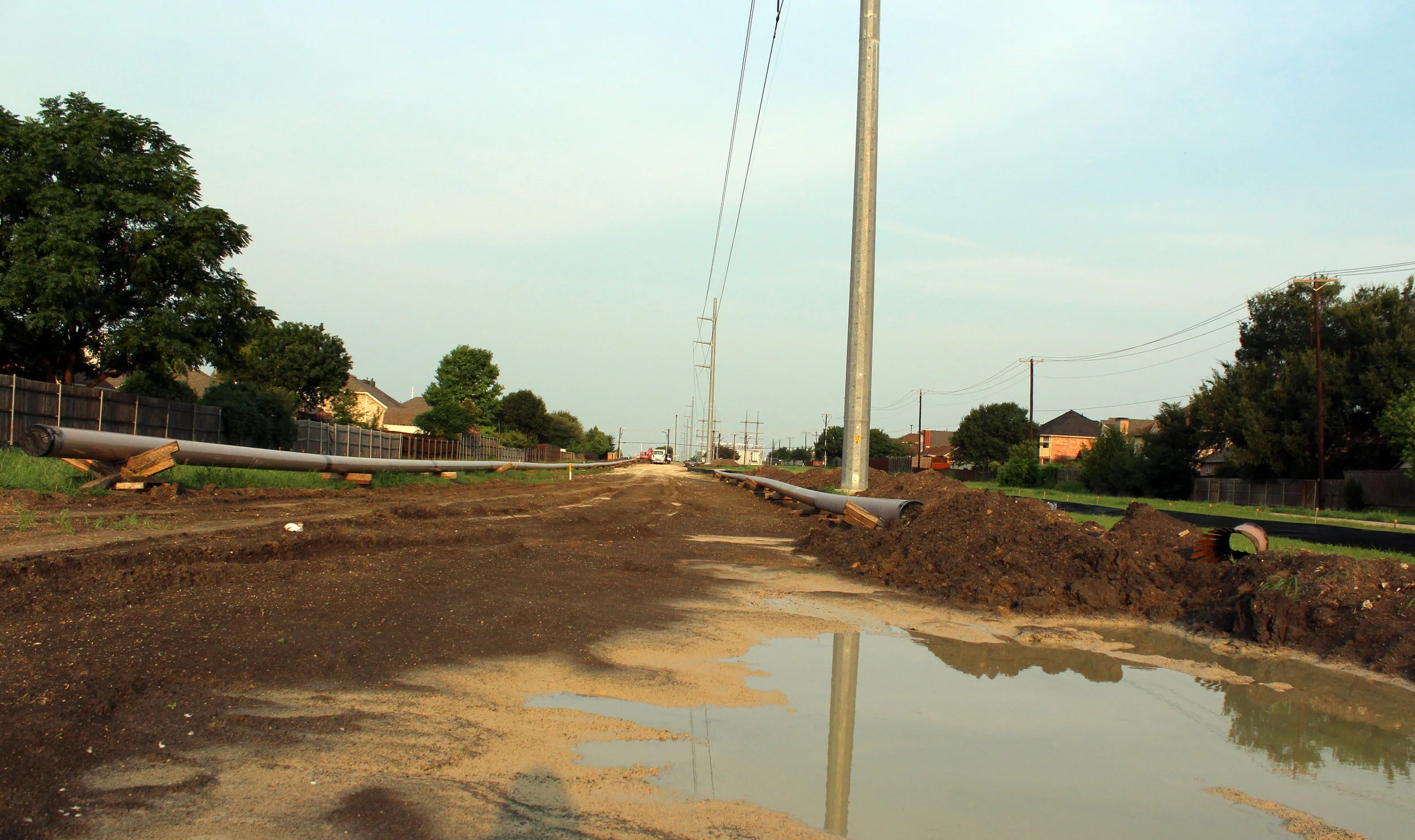 Atmos Energy is replacing 10 inch steel line with a 16 inch steel line. Photo taken at Hawthorne Rd., between Peach Tree Drive and Mimosa Drive, in the Timbers neighborhood.