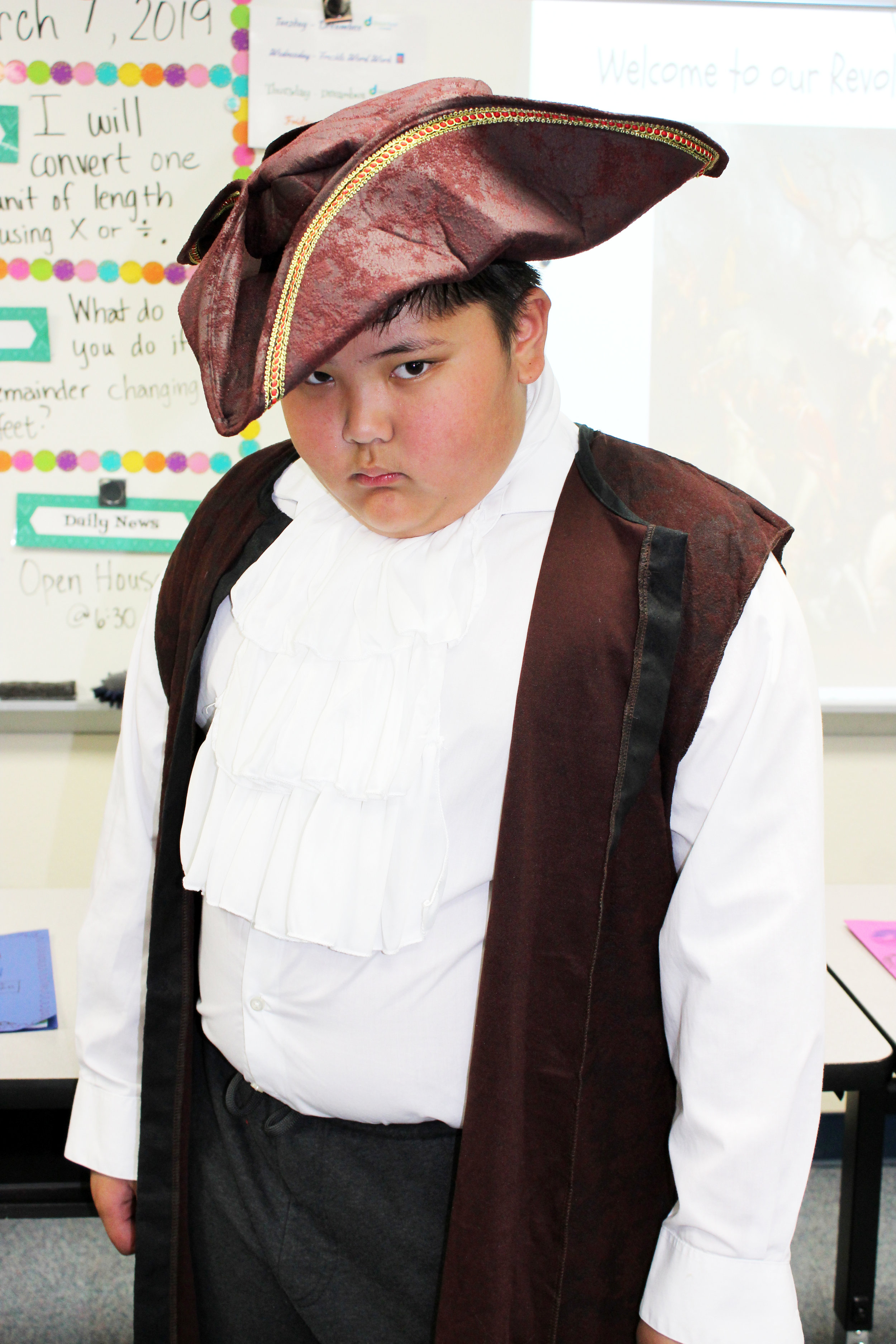 Prescott Lee portrayed Nathan Hale. A fact he presented was, “I was executed…hanged in 1776.”