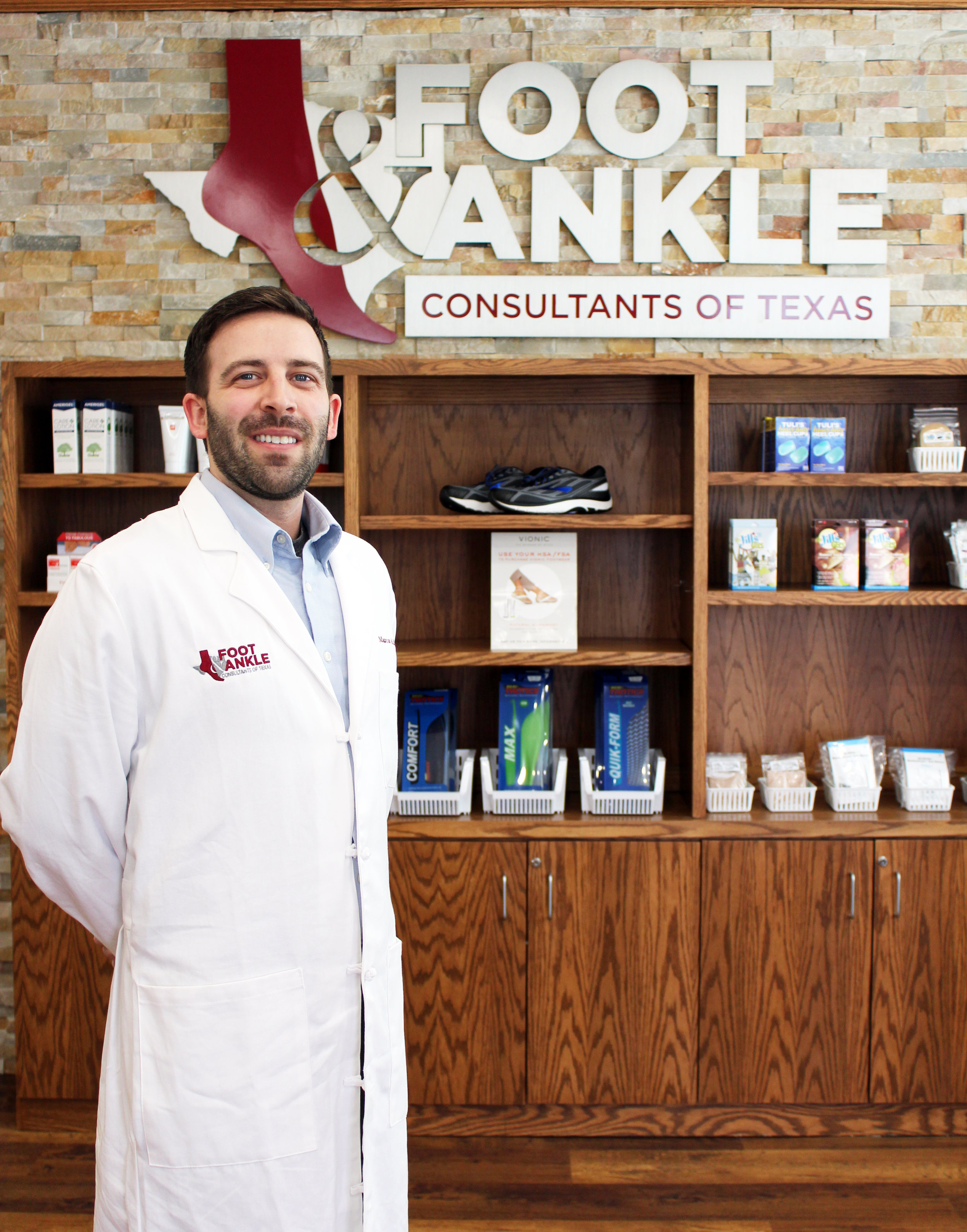 Dr. Baxter trained in podiatric medicine and surgery, with an emphasis on conservative care, wound care, reconstructive surgery, diabetic limb salvage and pediatric care.