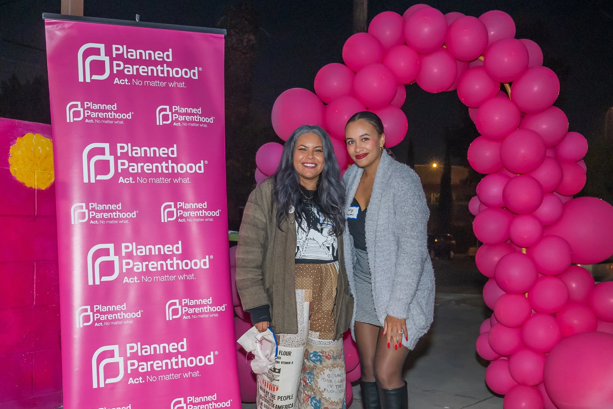 Sew Loka hosts a "Sip &amp; Stitch" for Planned Parenthood's Holiday Event 12-8-22 (Mujeres Brew House)