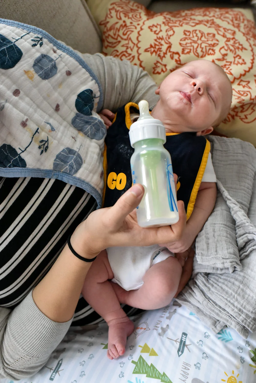 baby stretches after eating