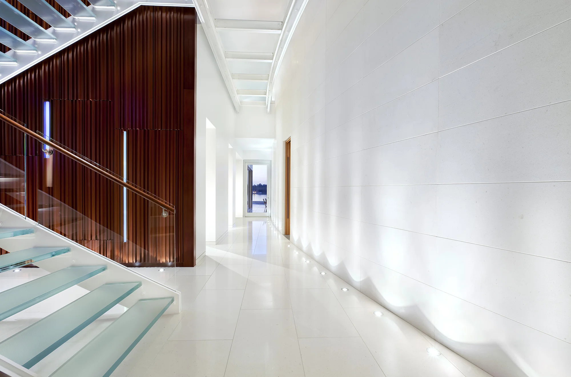 05_Lakeshore Residence.jpg