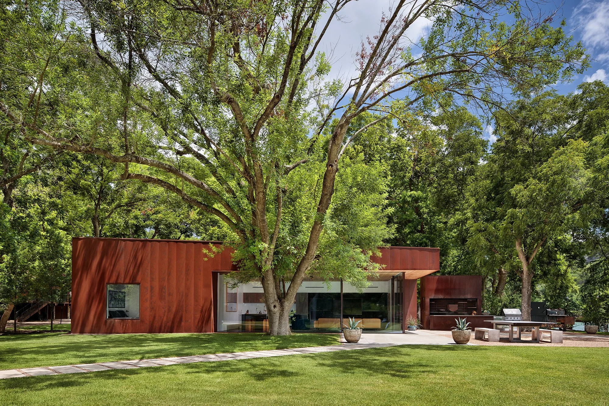 01_River Hills Guest House.jpg