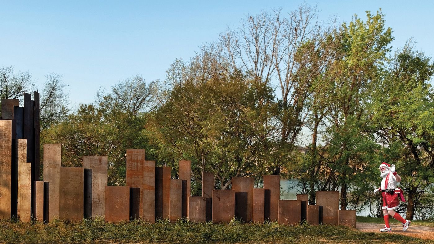 Santa has to work hard to shed pounds after eating all those cookies on Christmas Eve. He&rsquo;s been spotted sweating it out by our #TrailRestroom! #MiroRiveraArchitects #happyholidays 📷 Paul Finkel