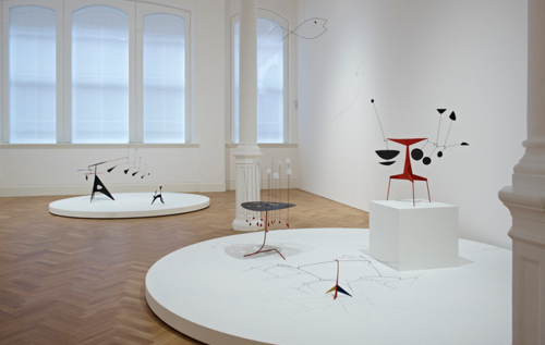 Alexander+Calder+-+Pace+Installation.png